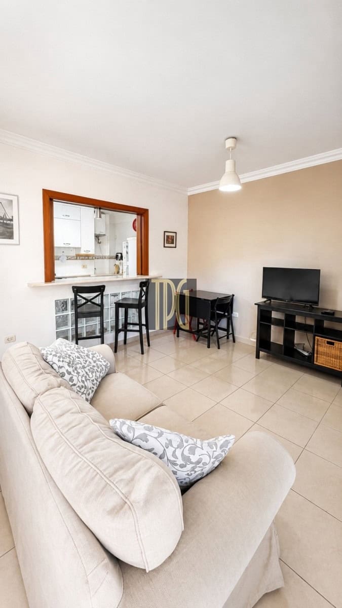 1 sovrum Lägenhet till salu i Arona - 273 000 € (Ref: 10030280)
