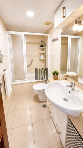 1 sovrum Lägenhet till salu i Arona - 273 000 € (Ref: 10030280)
