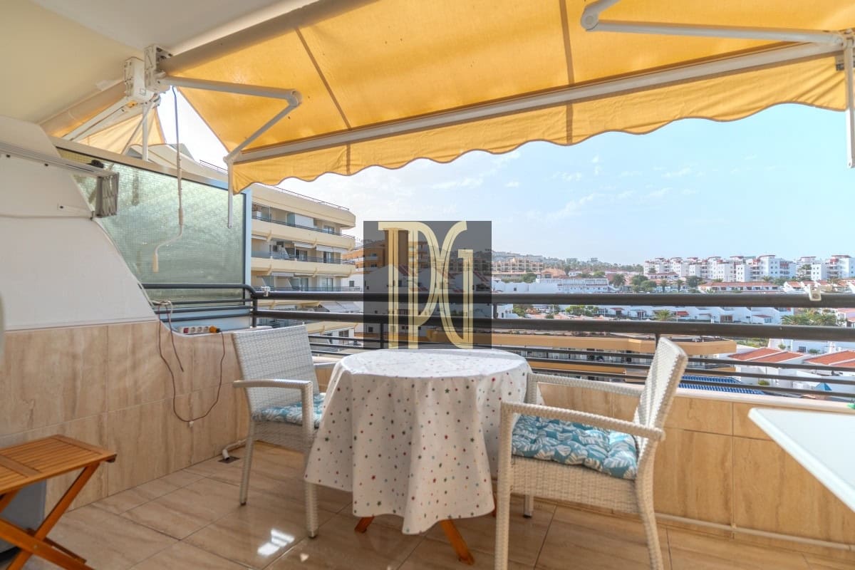Appartement te koop in San Eugenio met zwembad - € 210.000 (Ref: 10114557)