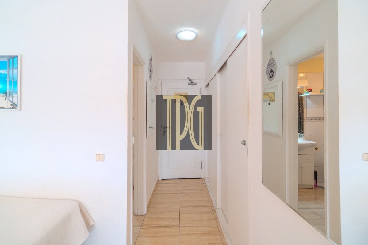 Appartement te koop in San Eugenio met zwembad - € 210.000 (Ref: 10114557)