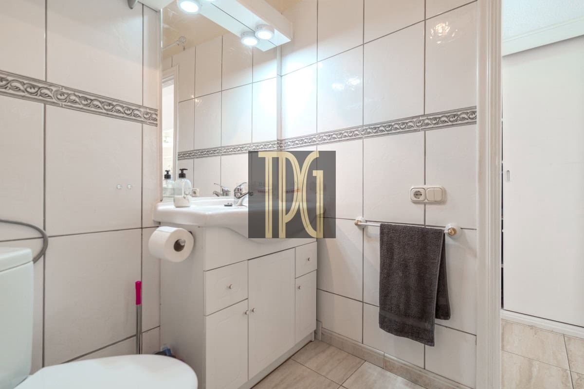 Appartement te koop in San Eugenio met zwembad - € 210.000 (Ref: 10114557)