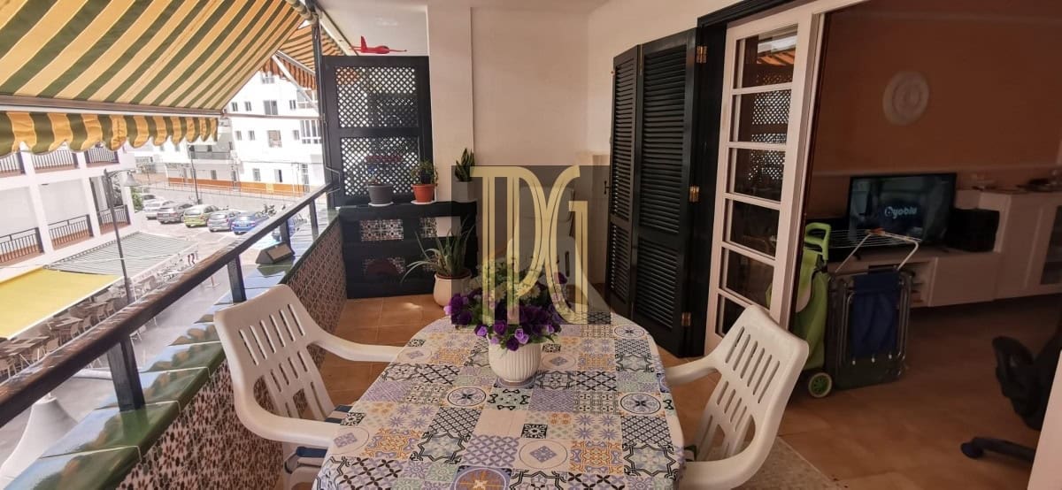 2 bedroom Apartment for sale in Arona - € 430,000 (Ref: 10114558)