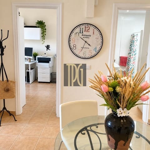 1 slaapkamer Appartement te koop in Costa del Silencio, Arona met zwembad garage - € 289.000 (Ref: 10114559)
