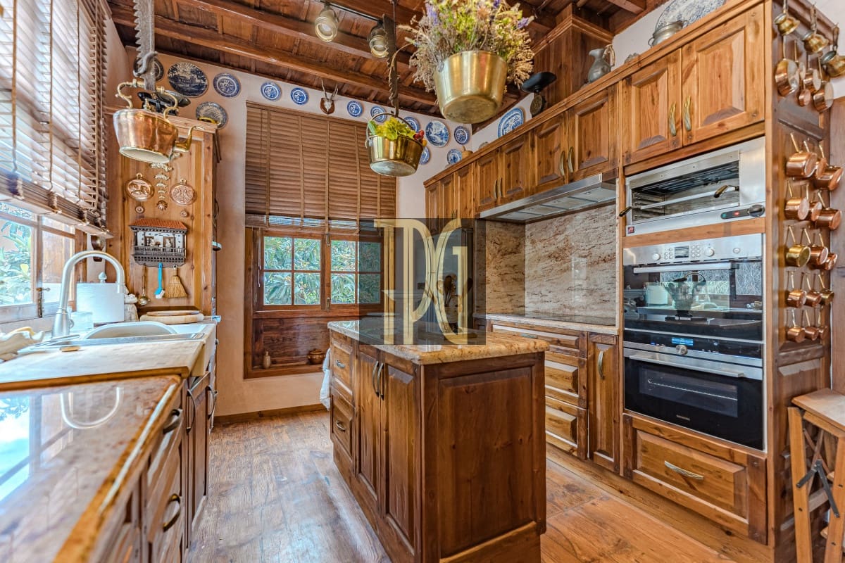 6 soveværelse Villa til salg i Icod de los Vinos - € 3.300.000 (Ref: 8217429)