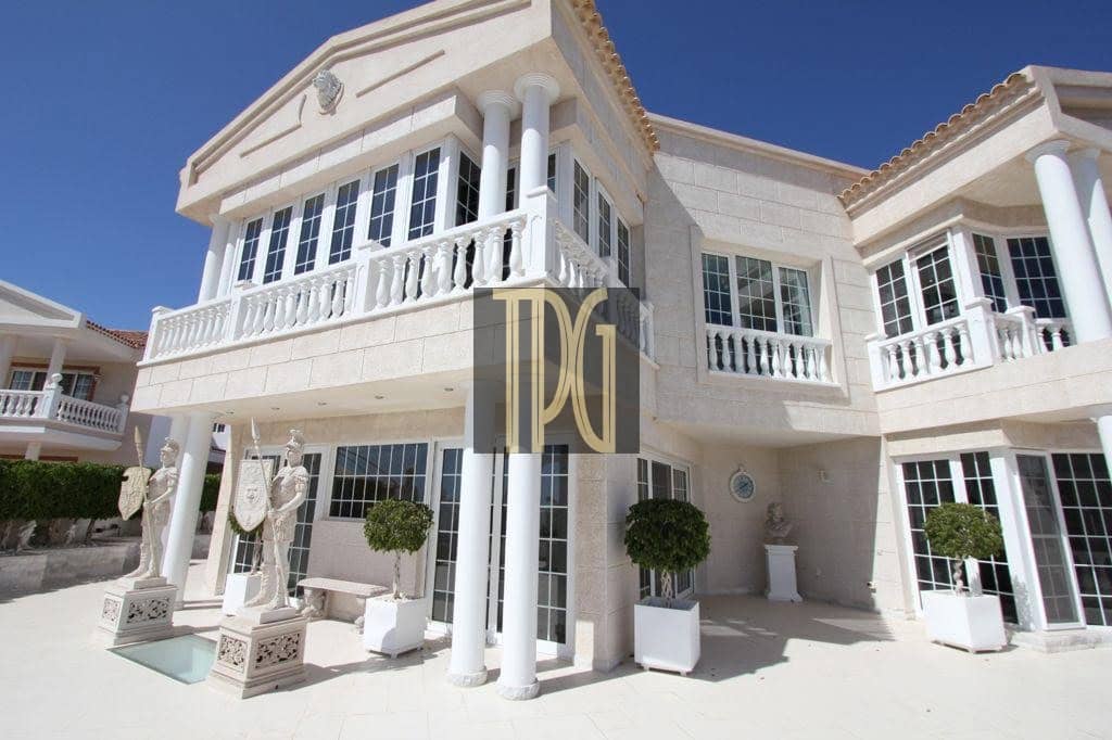 6 bedroom Villa for sale in Costa Adeje - € 4,500,000 (Ref: 8459493)