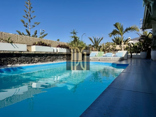 4 soverom Villa til salgs i El Madroñal, Adeje - € 1 200 000 (Ref: 8644735)