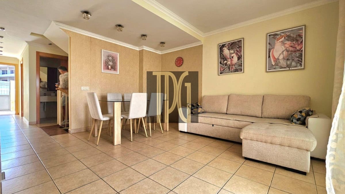 3 soveværelse Semi-Rækkehus til salg i Costa Adeje - € 590.000 (Ref: 8670074)