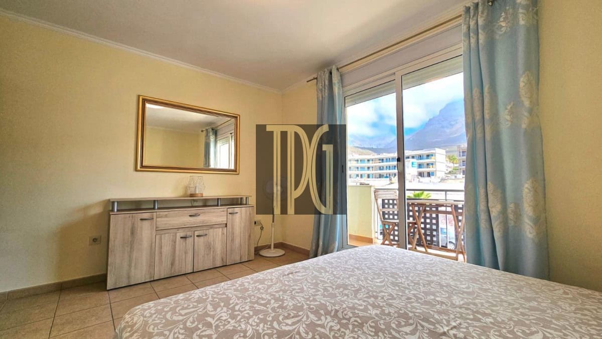 3 soveværelse Semi-Rækkehus til salg i Costa Adeje - € 590.000 (Ref: 8670074)