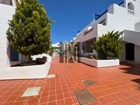 2 soverom Leilighet til salgs i Los Cristianos, Arona - € 275 000 (Ref: 8889096)