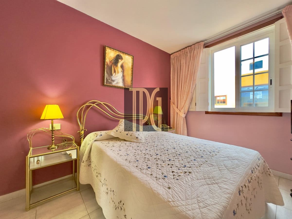 3 soveværelse Byhus til salg i Arona - € 399.900 (Ref: 9106319)