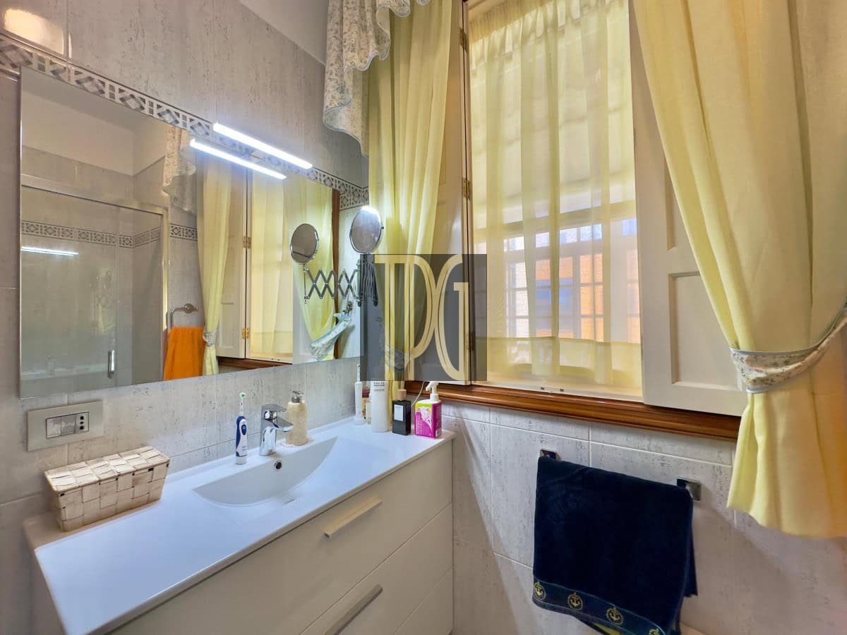 3 soveværelse Byhus til salg i Arona - € 399.900 (Ref: 9106319)