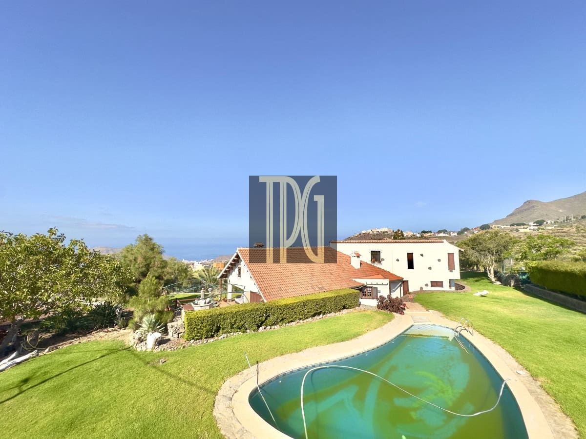 4 camera da letto Villa in vendita in La Camella - 2.000.000 € (Rif: 9107073)