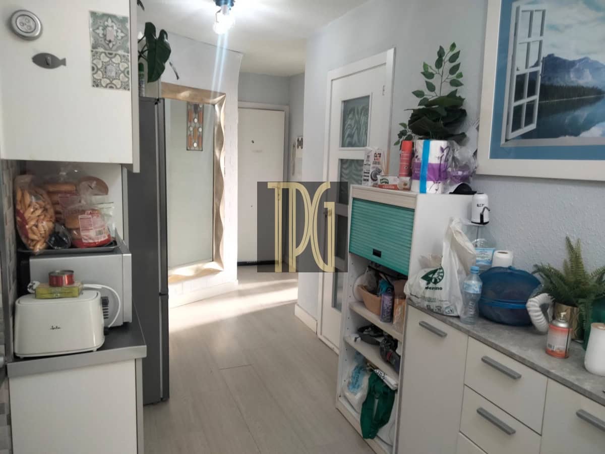 2 bedroom Apartment for sale in Los Cristianos - € 350,000 (Ref: 9183293)