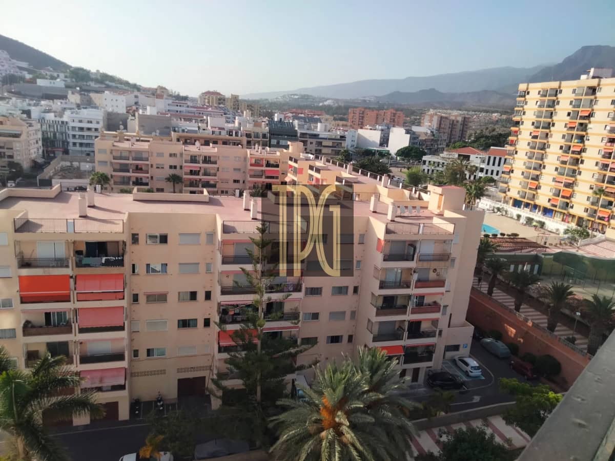 2 bedroom Apartment for sale in Los Cristianos - € 350,000 (Ref: 9183293)