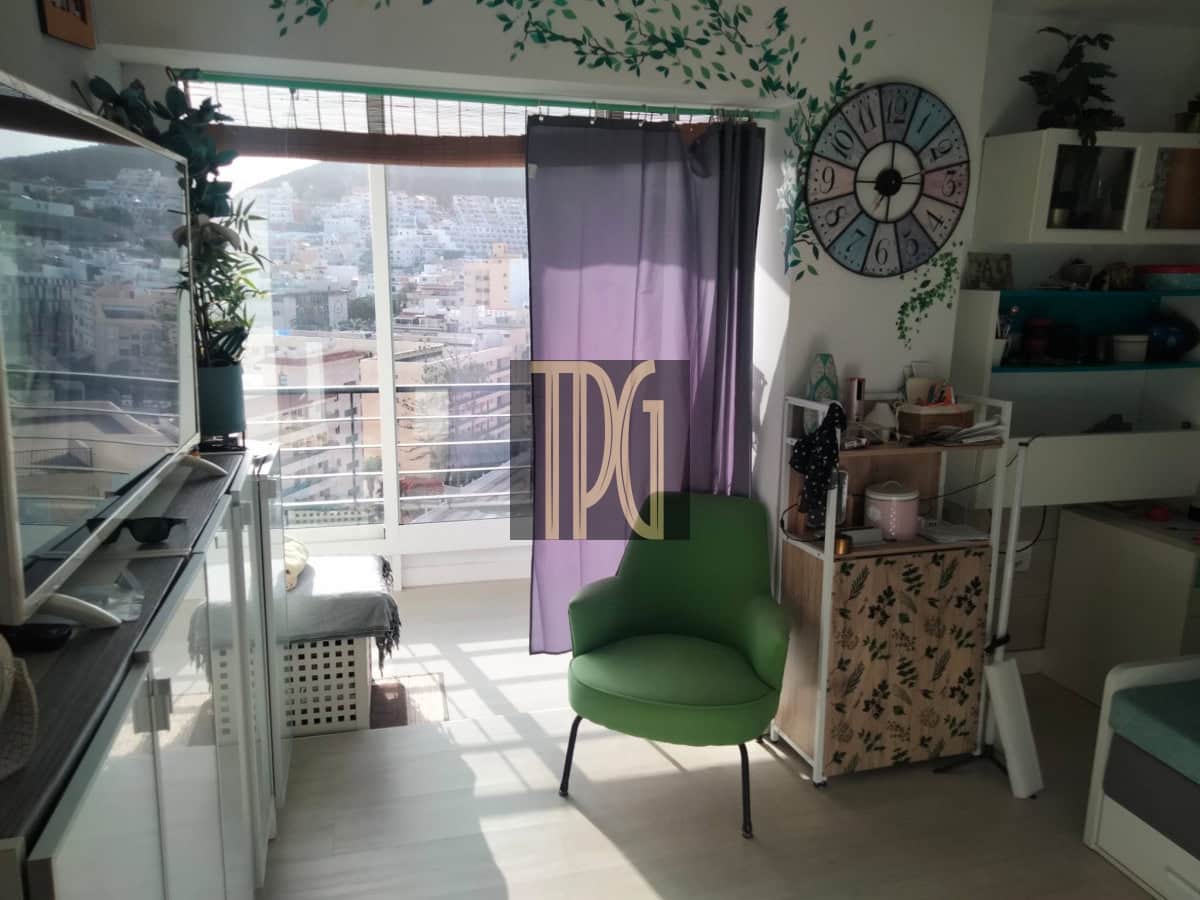 2 bedroom Apartment for sale in Los Cristianos - € 350,000 (Ref: 9183293)