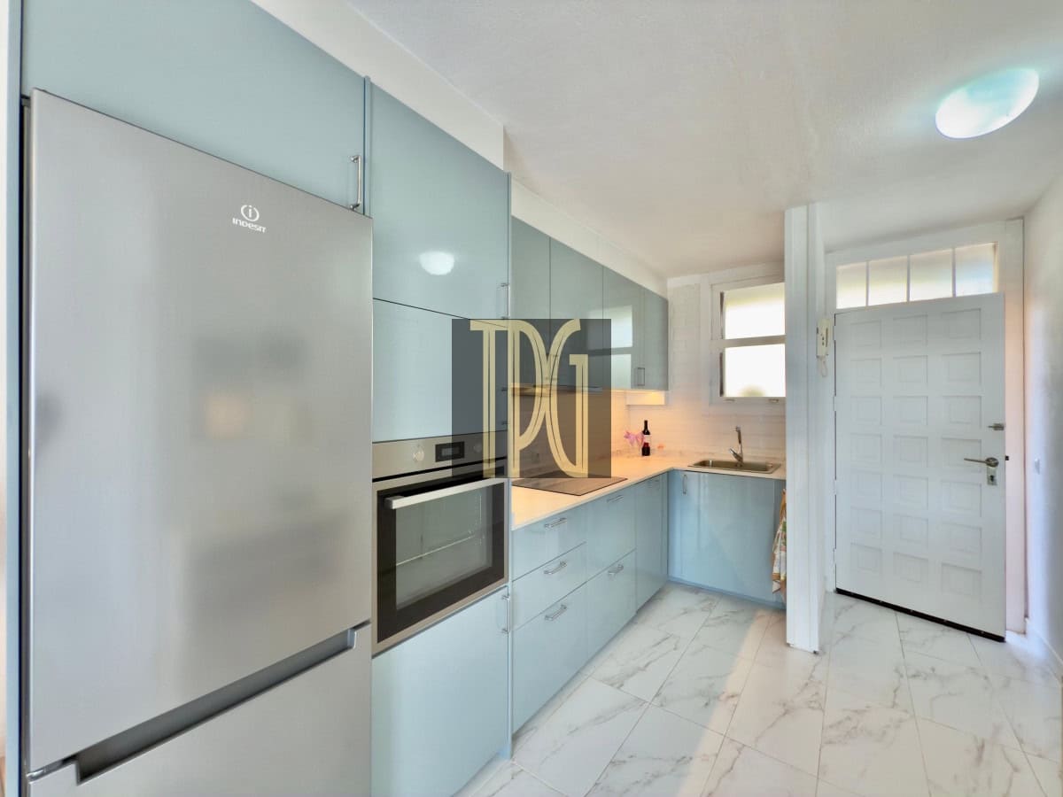 1 bedroom Apartment for sale in Los Cristianos - € 425,000 (Ref: 9185035)