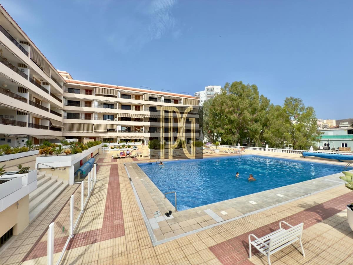 1 bedroom Apartment for sale in Los Cristianos - € 425,000 (Ref: 9185035)