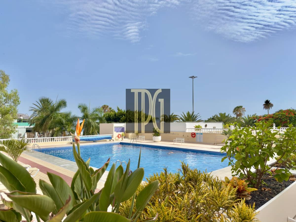 1 bedroom Apartment for sale in Los Cristianos - € 425,000 (Ref: 9185035)