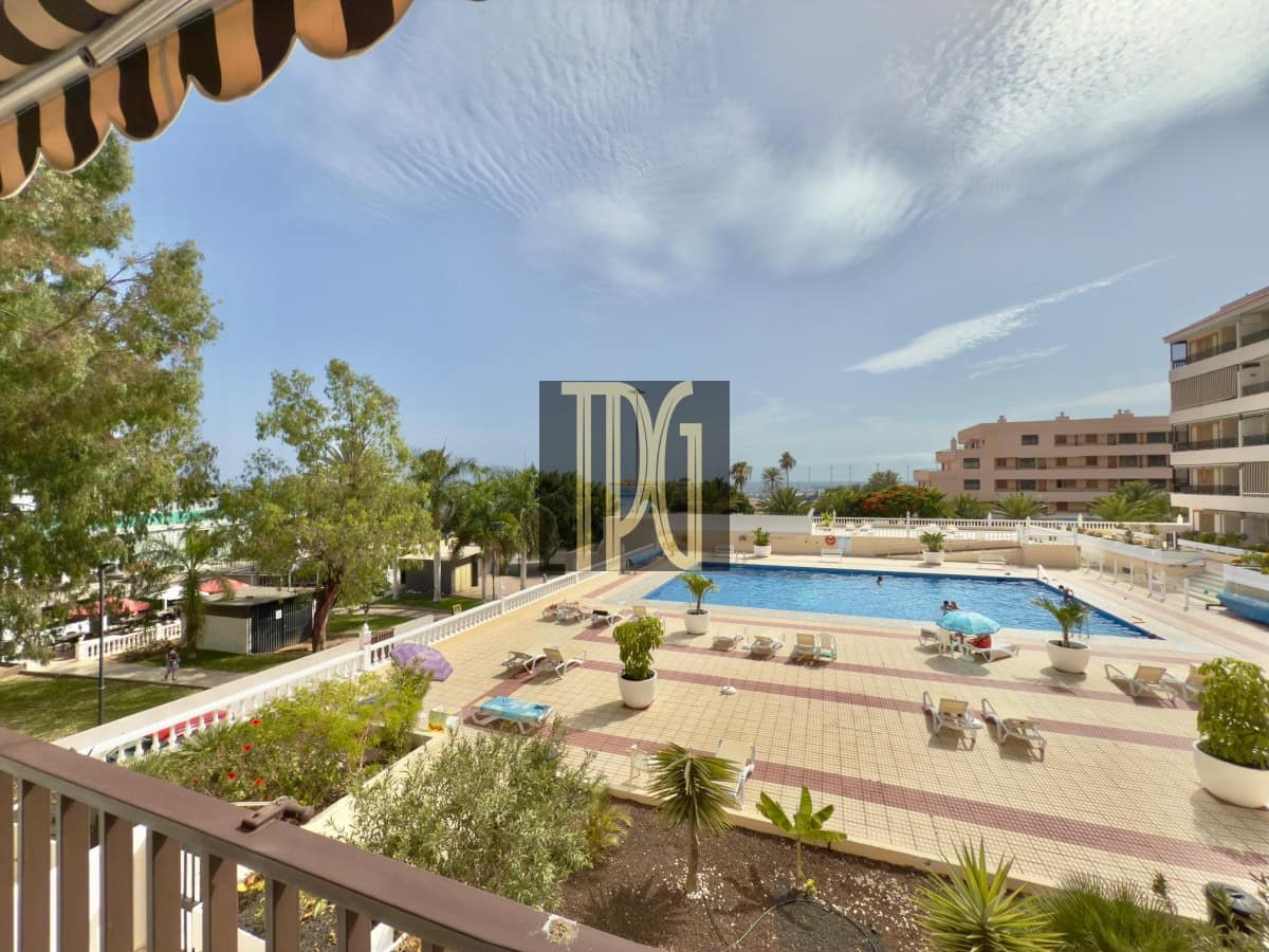 1 bedroom Apartment for sale in Los Cristianos - € 425,000 (Ref: 9185035)