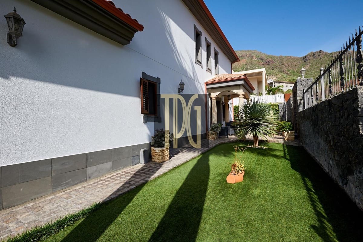 4 soveværelse Villa til salg i Roque del Conde - € 1.595.000 (Ref: 9228267)