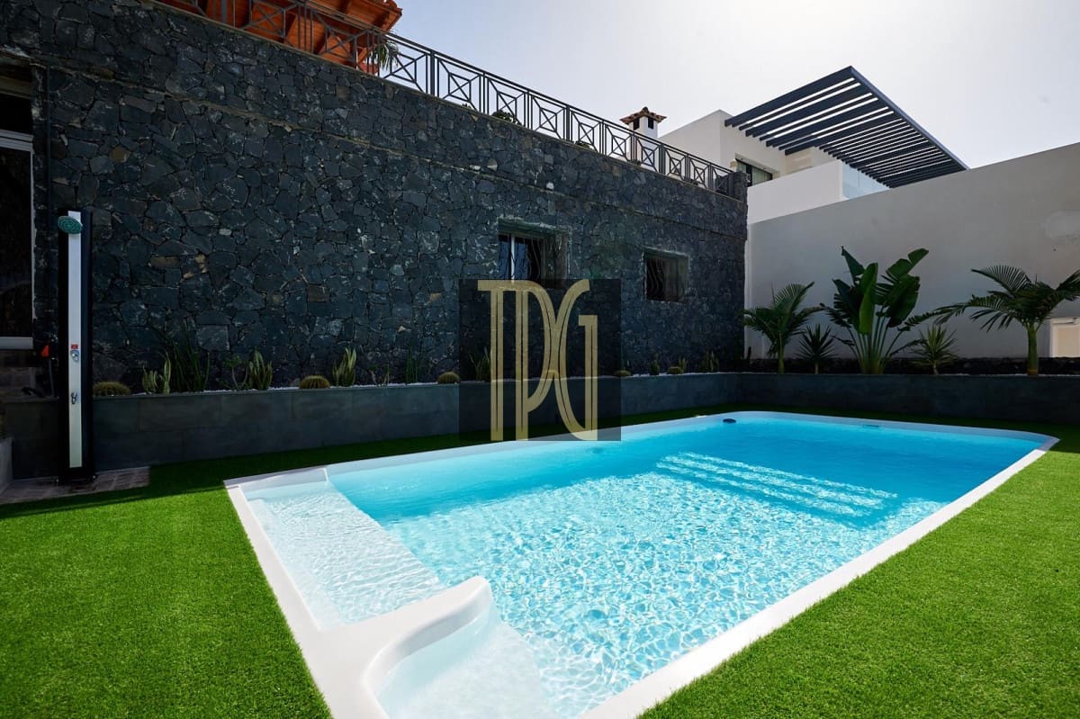 4 soveværelse Villa til salg i Roque del Conde - € 1.595.000 (Ref: 9228267)