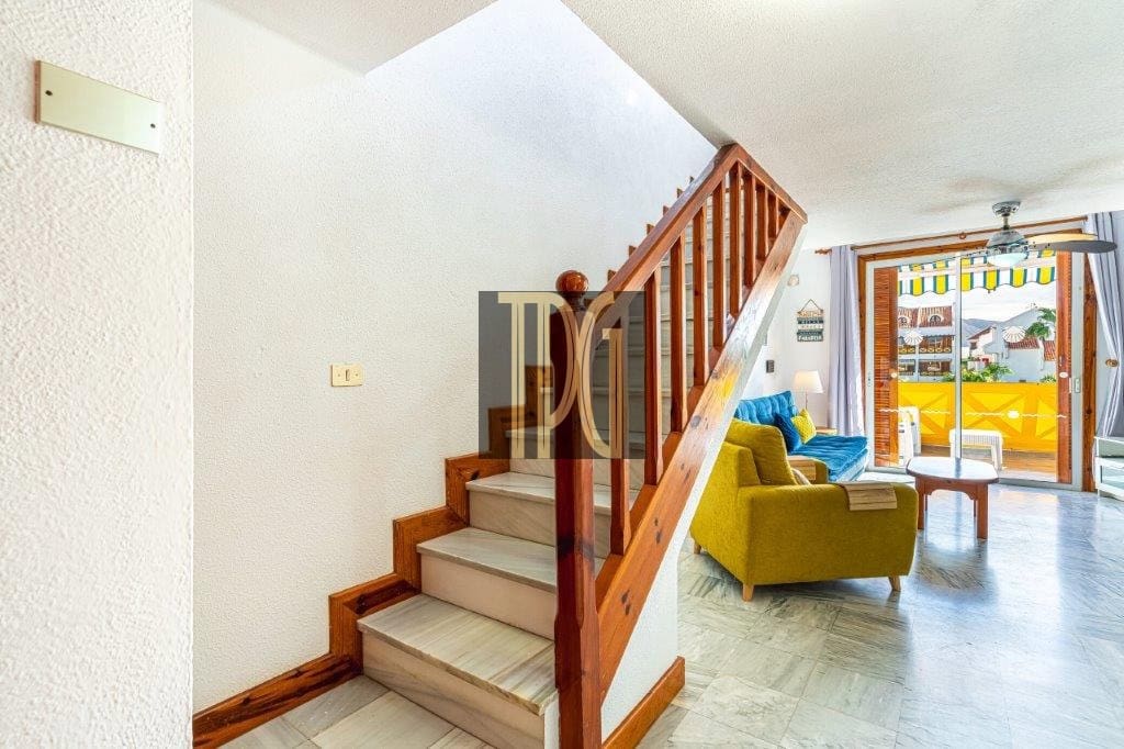 Ático de 1 habitación en Playa de las Americas en venta - 459.000 € (Ref: 9228268)