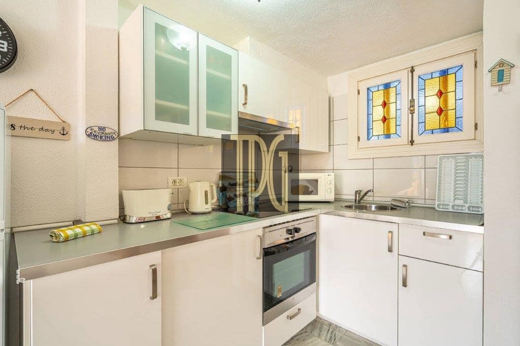 Ático de 1 habitación en Playa de las Americas en venta - 459.000 € (Ref: 9228268)