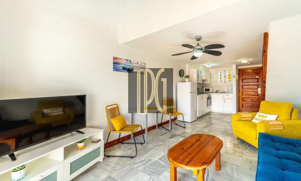 Ático de 1 habitación en Playa de las Americas en venta - 459.000 € (Ref: 9228268)