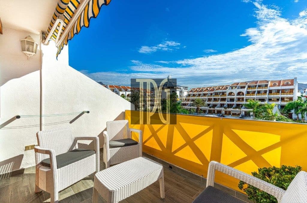 Ático de 1 habitación en Playa de las Americas en venta - 459.000 € (Ref: 9228268)