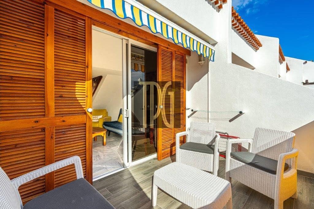 Ático de 1 habitación en Playa de las Americas en venta - 459.000 € (Ref: 9228268)