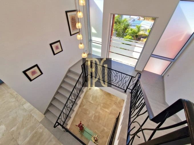 6 bedroom Villa for sale in Costa Adeje - € 4,450,000 (Ref: 9228270)