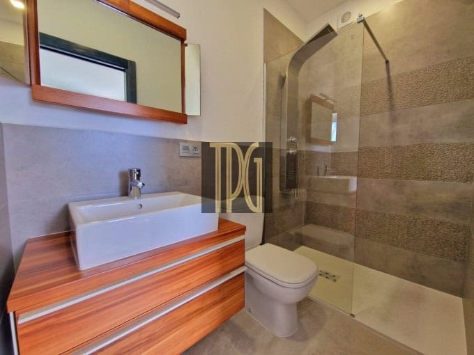 6 bedroom Villa for sale in Costa Adeje - € 4,450,000 (Ref: 9228270)