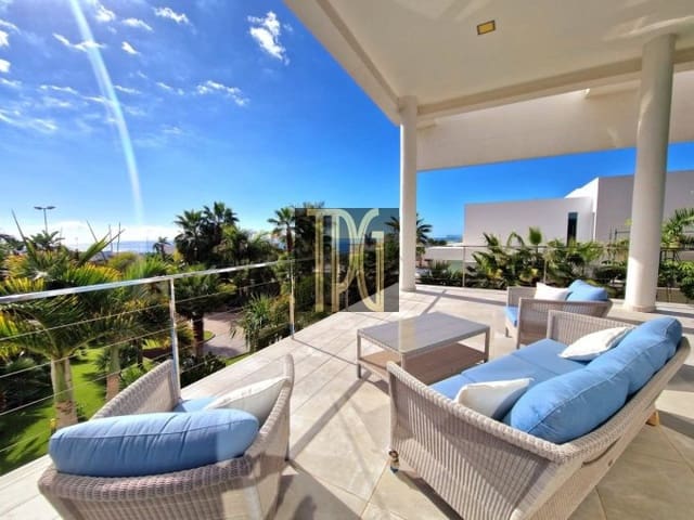 6 bedroom Villa for sale in Costa Adeje, Adeje - € 4,450,000 (Ref: 9228270)