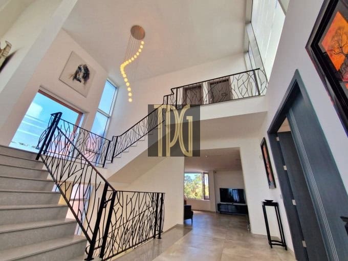 6 bedroom Villa for sale in Costa Adeje - € 4,450,000 (Ref: 9228270)