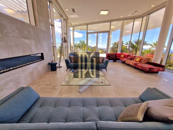 6 bedroom Villa for sale in Costa Adeje - € 4,450,000 (Ref: 9228270)