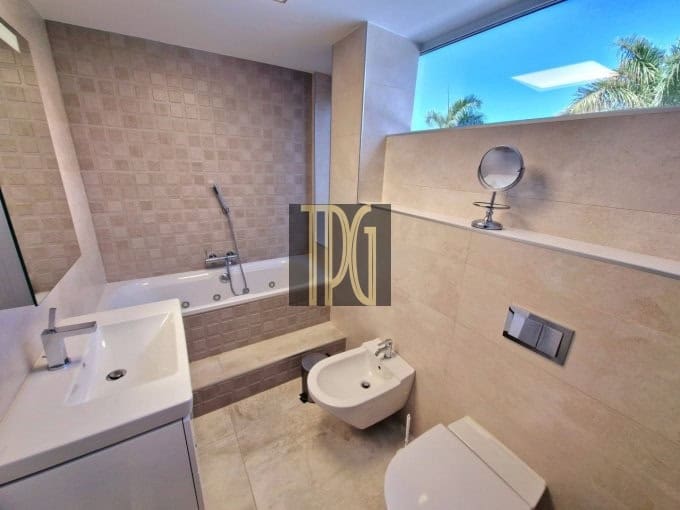 6 bedroom Villa for sale in Costa Adeje - € 4,450,000 (Ref: 9228270)