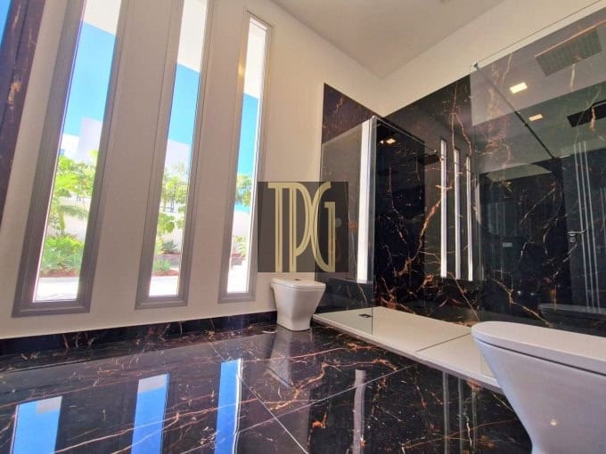 6 bedroom Villa for sale in Costa Adeje - € 4,450,000 (Ref: 9228270)