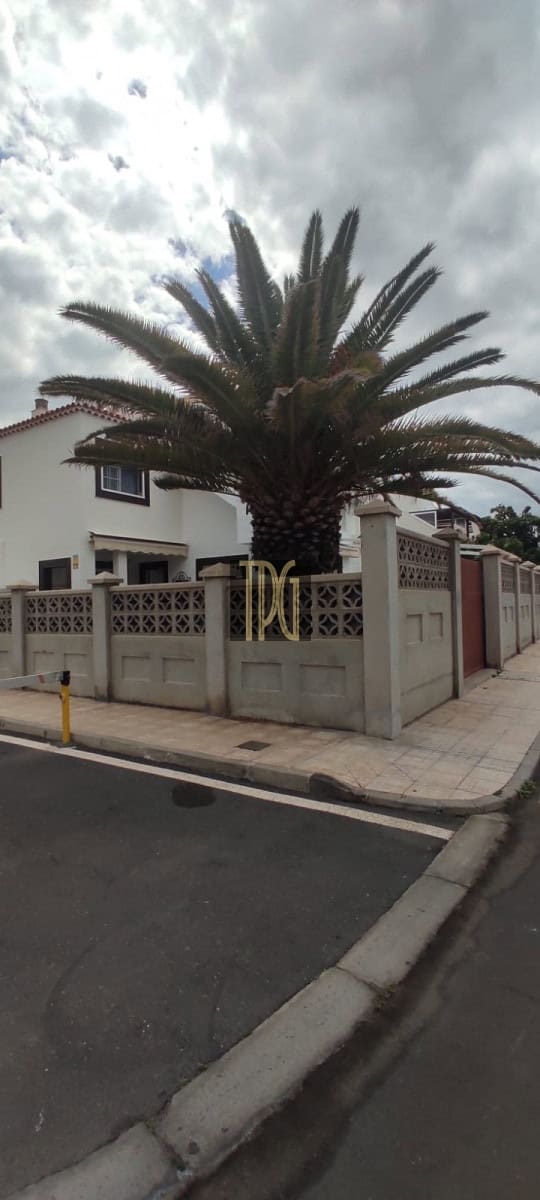 1 bedroom Apartment for sale in Costa del Silencio - € 273,000 (Ref: 9387508)