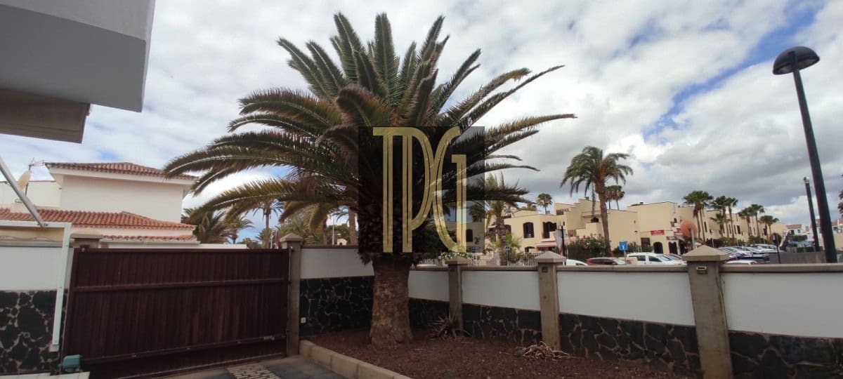 1 bedroom Apartment for sale in Costa del Silencio - € 273,000 (Ref: 9387508)