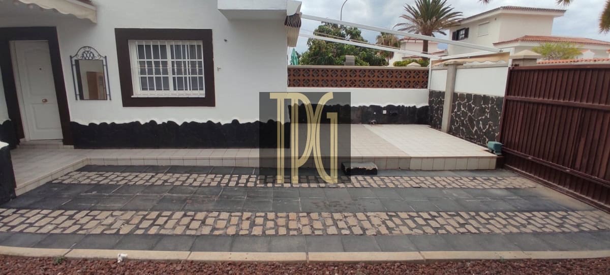 1 bedroom Apartment for sale in Costa del Silencio - € 273,000 (Ref: 9387508)