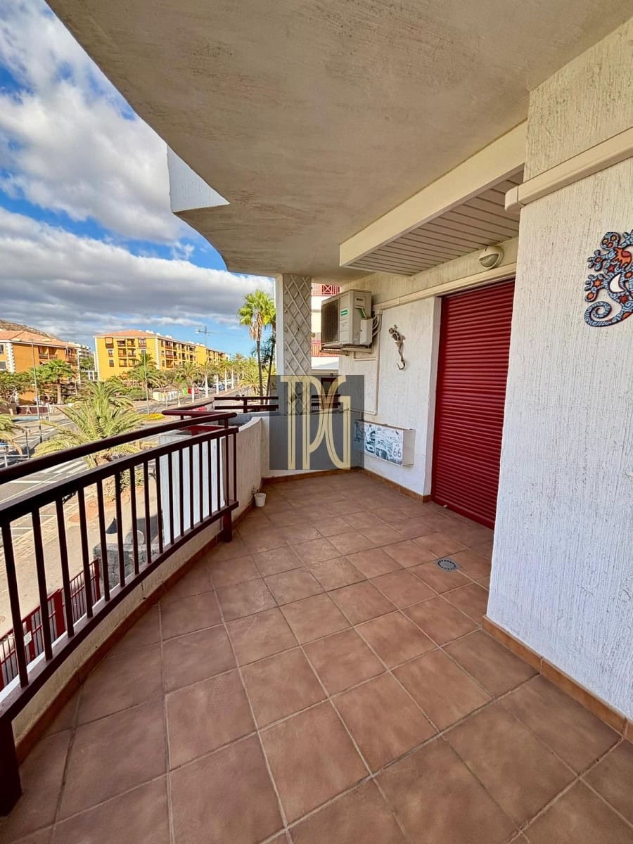 2 bedroom Apartment for sale in Arona - € 359,000 (Ref: 9448844)