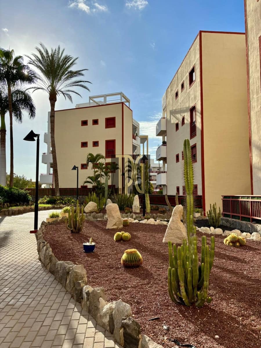 2 bedroom Apartment for sale in Arona - € 359,000 (Ref: 9448844)