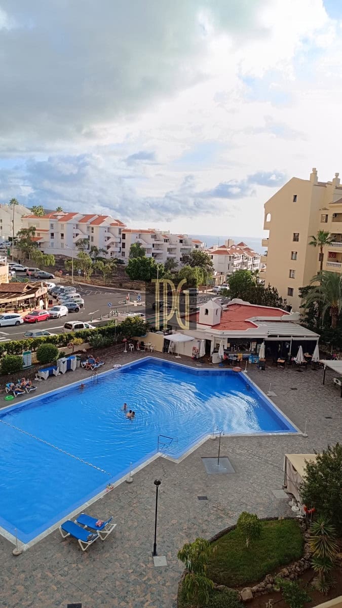 1 bedroom Apartment for sale in Los Cristianos - € 290,000 (Ref: 9451136)