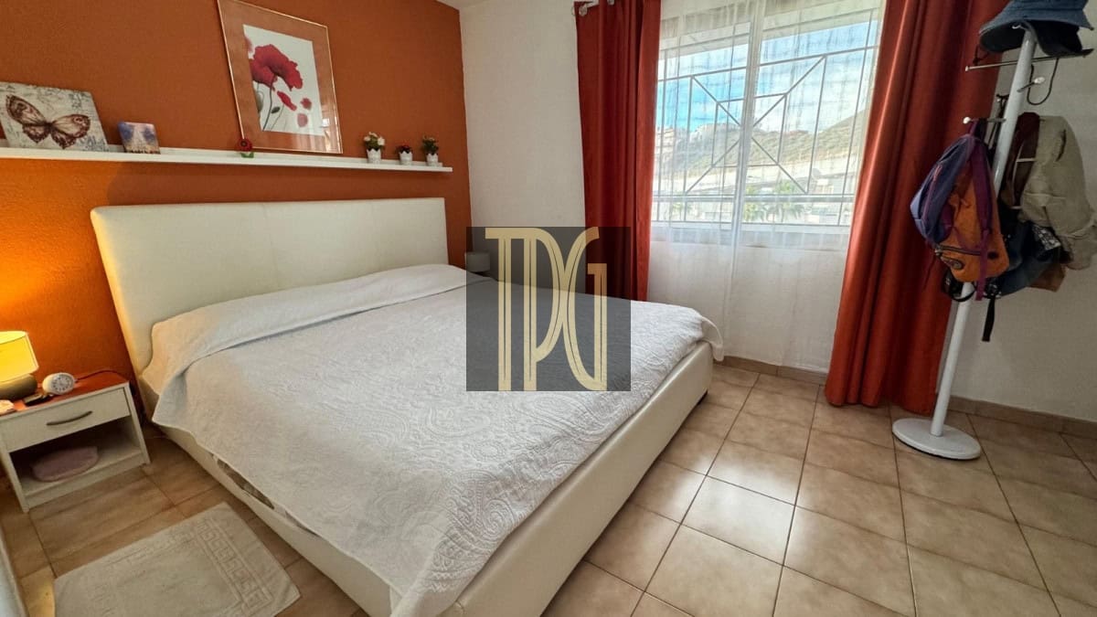 1 bedroom Apartment for sale in Los Cristianos - € 290,000 (Ref: 9451136)