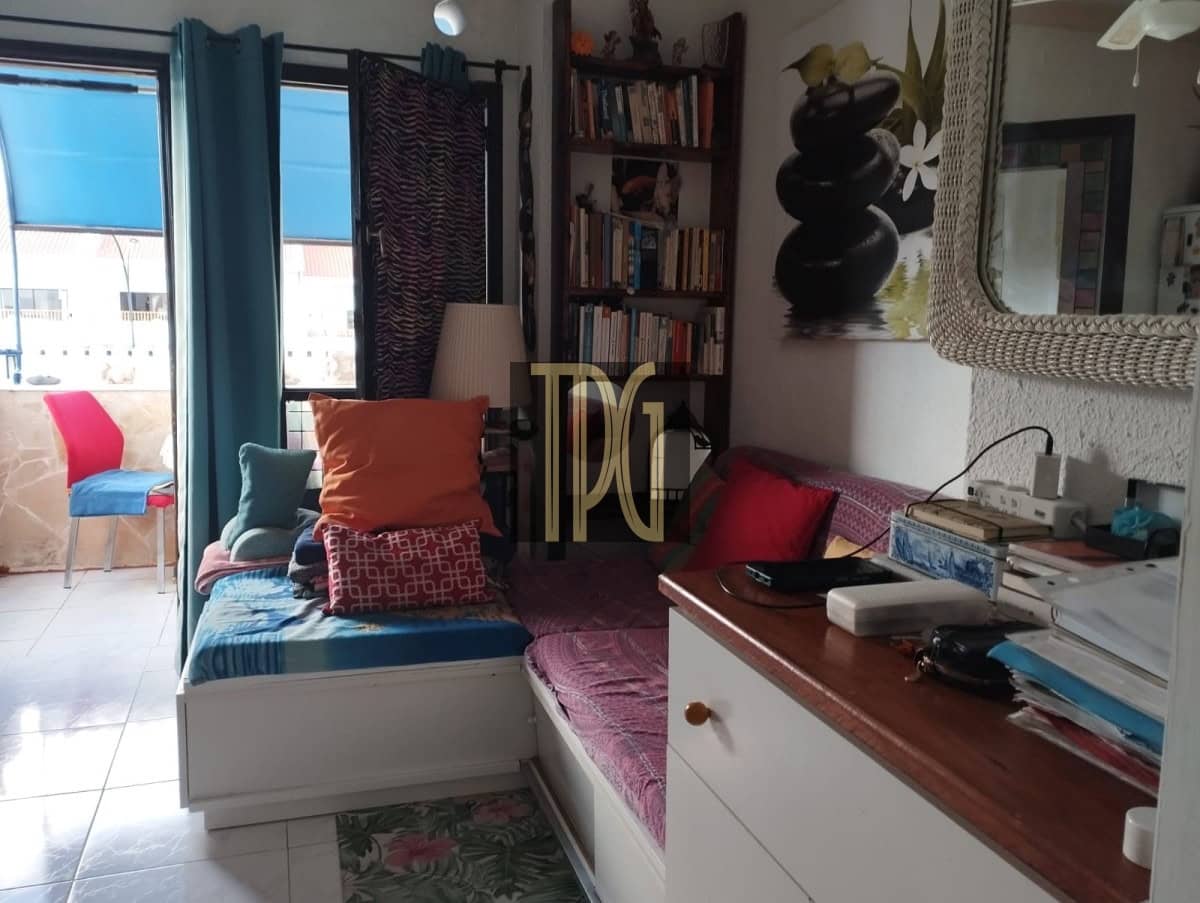 1 bedroom Apartment for sale in Los Cristianos - € 217,000 (Ref: 9540996)