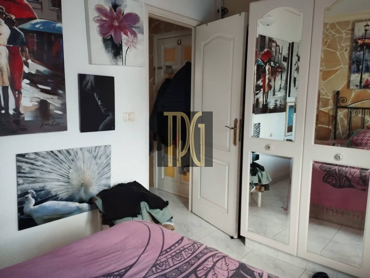 1 bedroom Apartment for sale in Los Cristianos - € 217,000 (Ref: 9540996)