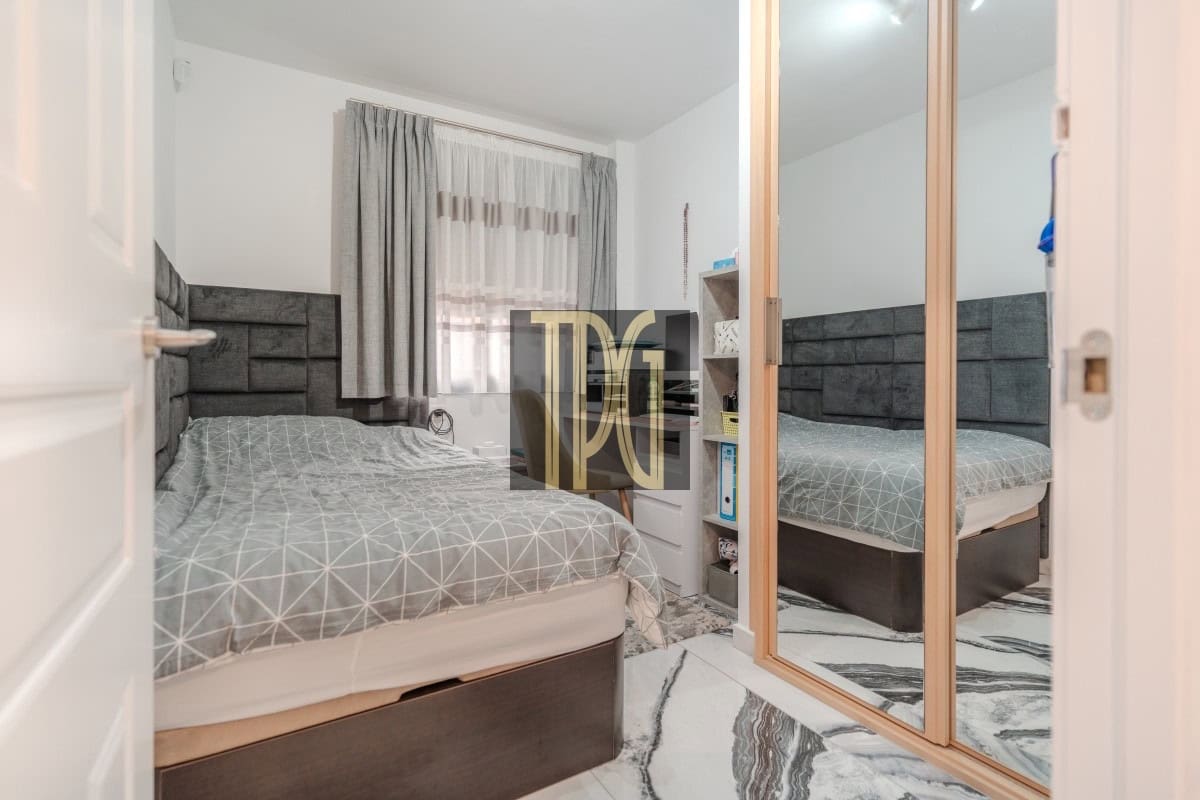 3 makuuhuone Kattohuoneisto myytävänä paikassa Arona - 395 000 € (Ref: 9560937)