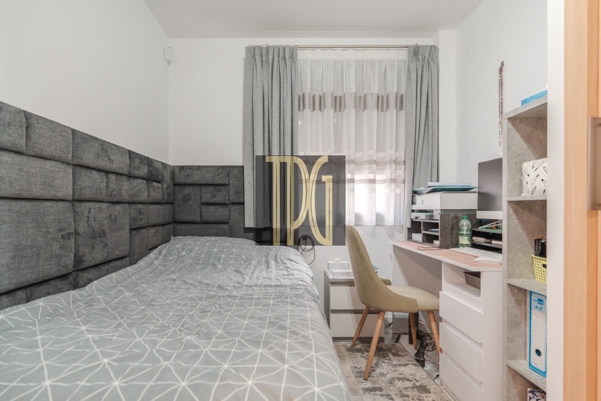 3 makuuhuone Kattohuoneisto myytävänä paikassa Arona - 395 000 € (Ref: 9560937)