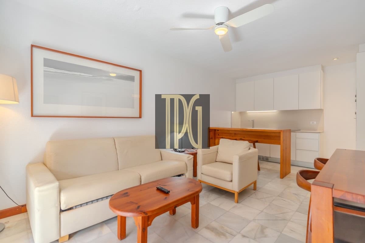 Apartamento de 1 habitación en Playa de las Americas en venta - 520.000 € (Ref: 9619098)