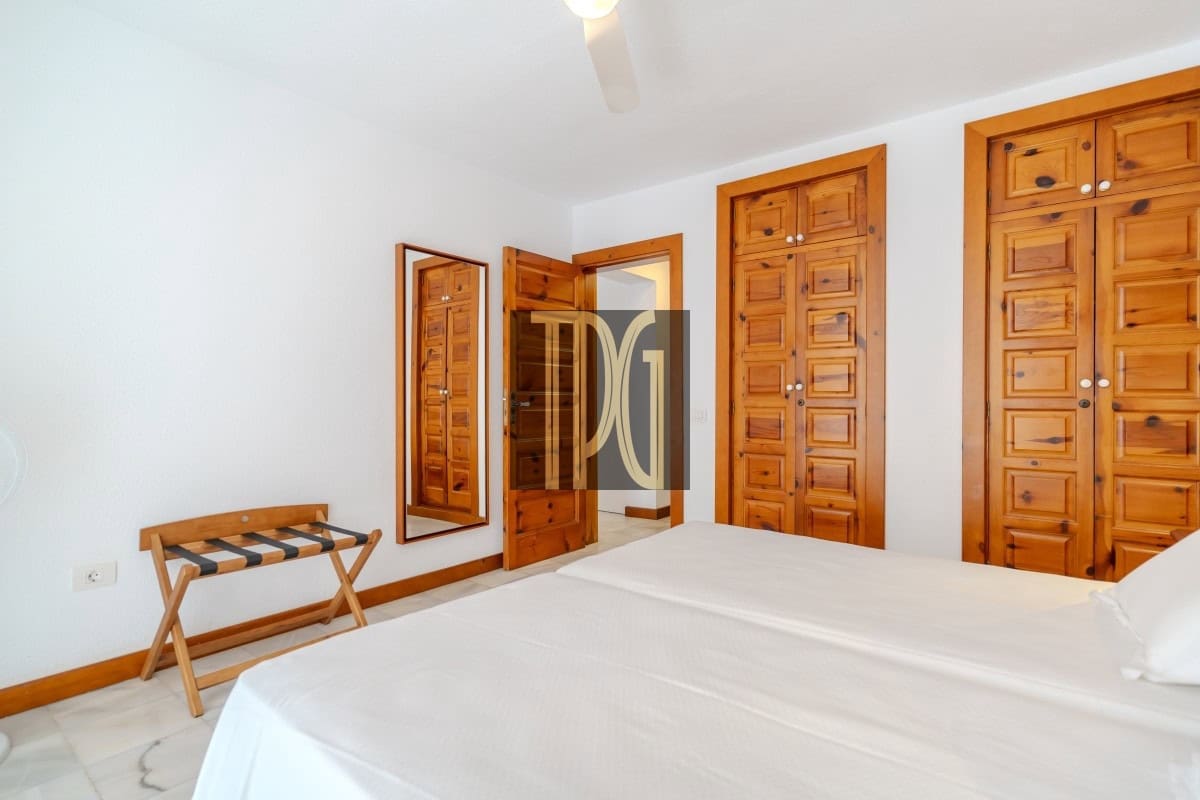 Apartamento de 1 habitación en Playa de las Americas en venta - 520.000 € (Ref: 9619098)